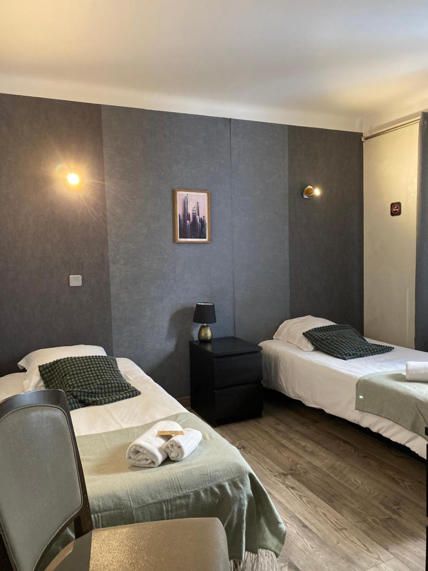Hotel Des Beaux Arts Шамбери Экстерьер фото